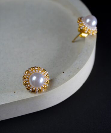 Aretes de perla y perlas