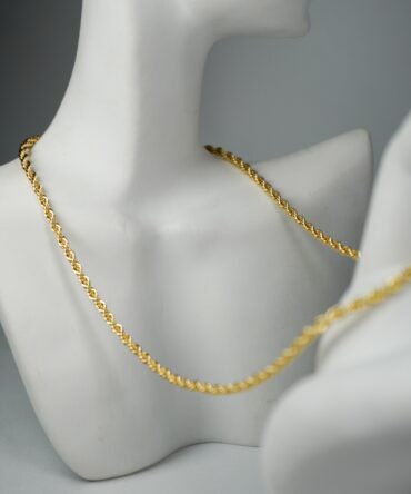 Collar trenzado sencillo