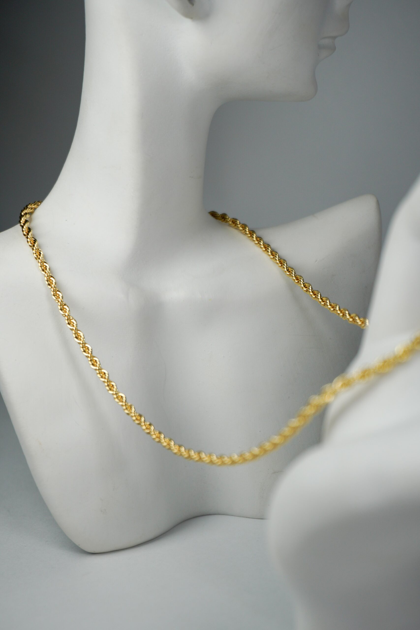 Collar trenzado sencillo