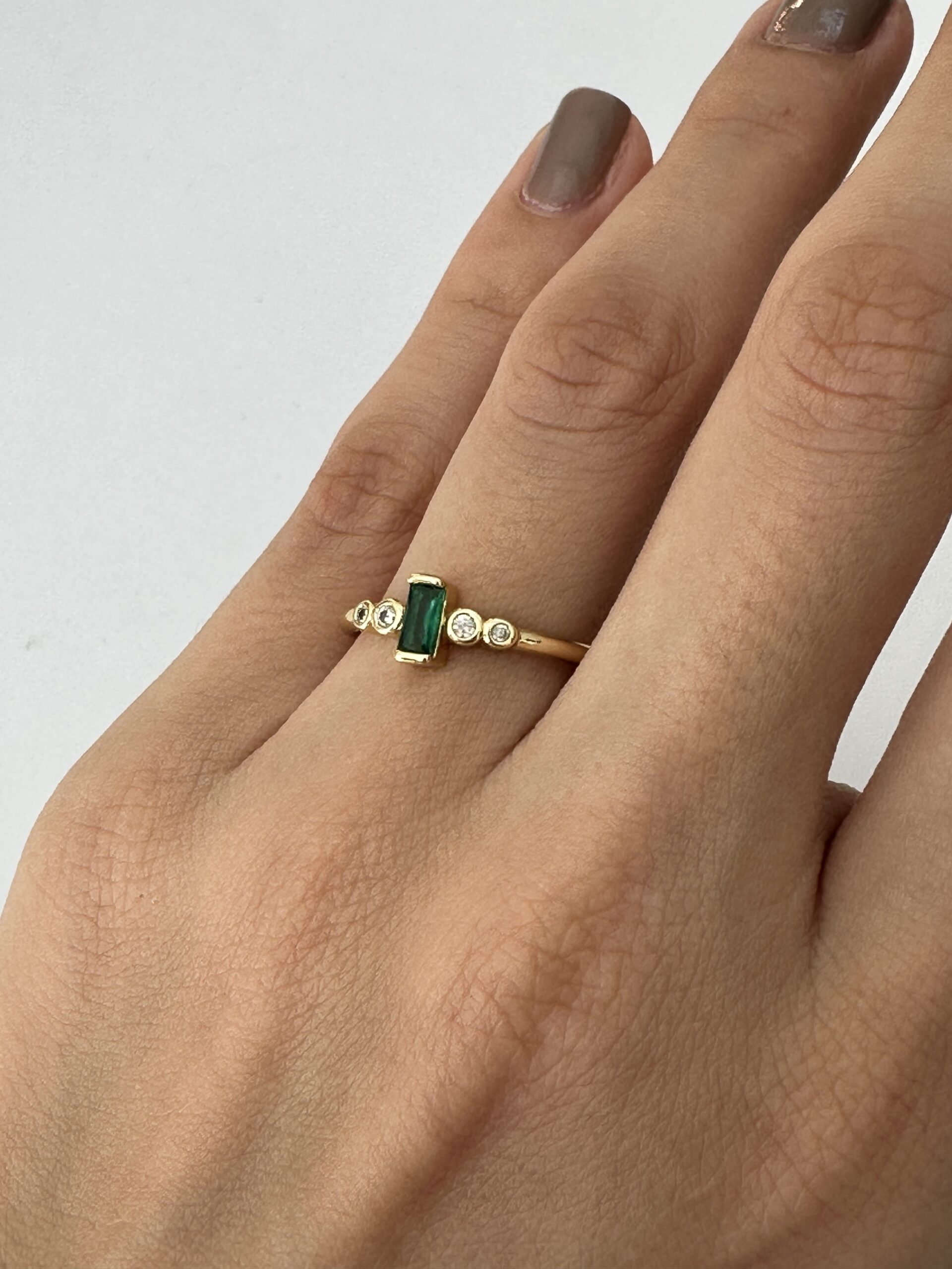 Anillo de esmeralda - Imagen 3