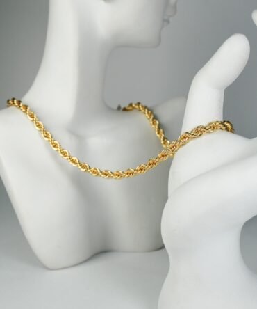 Collar trenzado