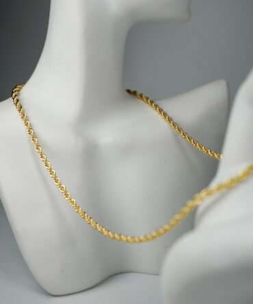 Collar trenzado sencillo