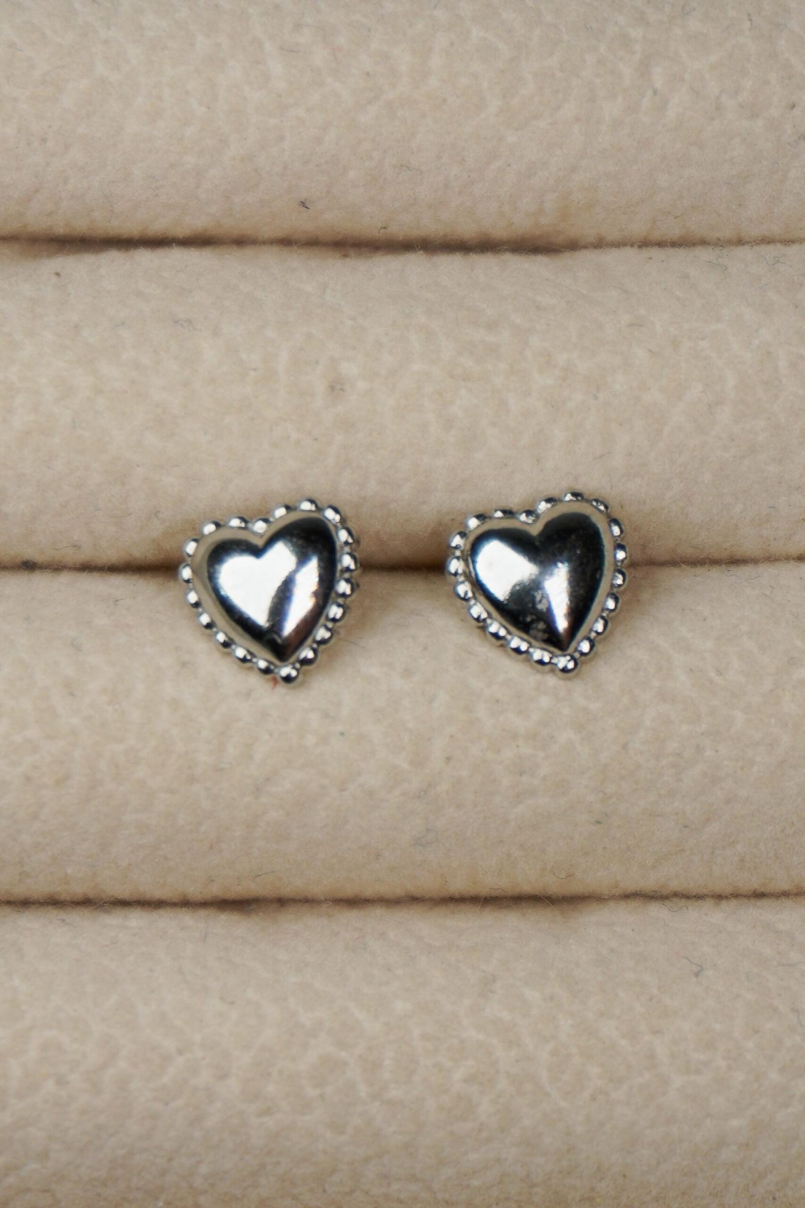 Topitos de corazón plateado