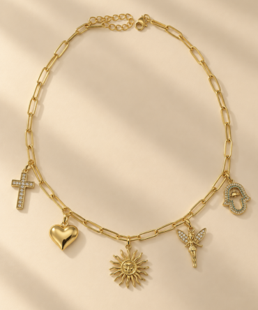 Collar Dorado Amuletos de Encanto