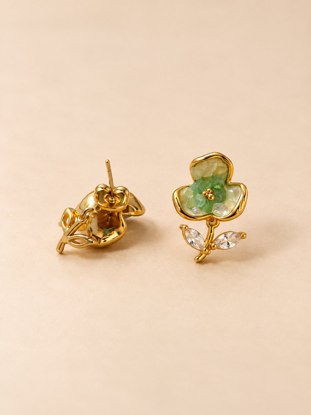 Aretes Flor Esmeralda